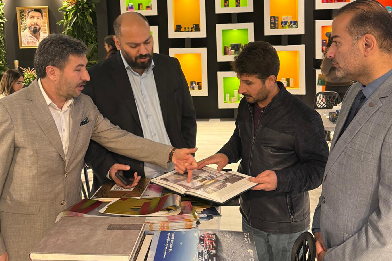 HAKSİAD Van heyeti Tahran’da fuara katıldı