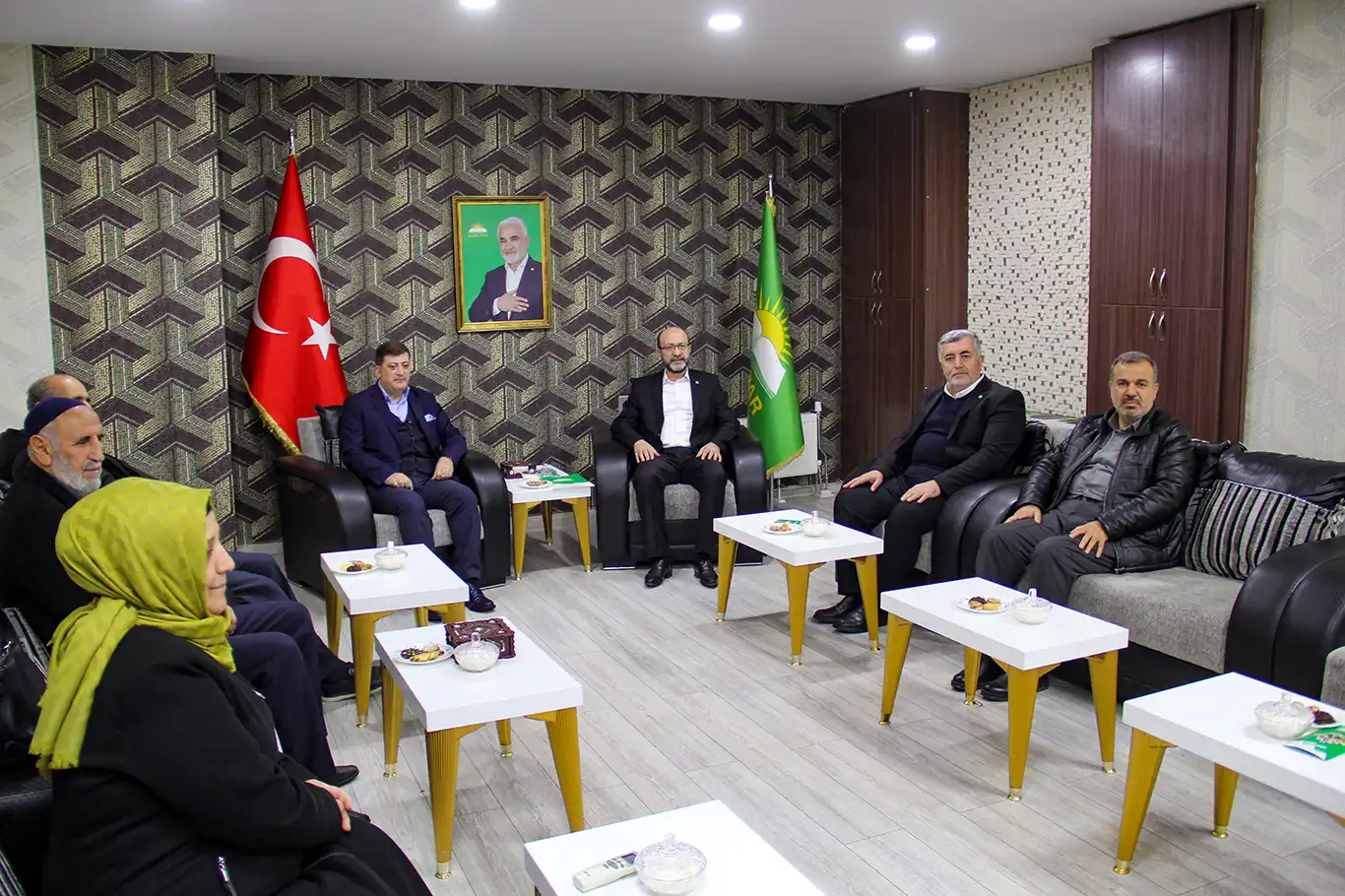 Komisyon'a sunduğu rapor dolayısıyla HÜDA PAR'a destek büyüyor