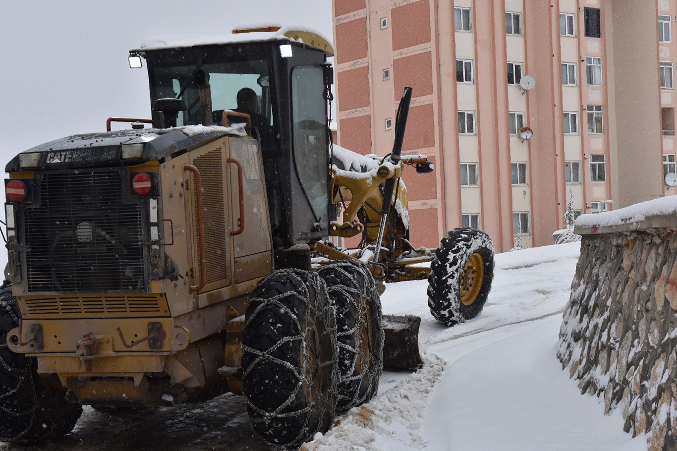 Malatya'da kar yağışı ile birlikte ekipler harekete geçti