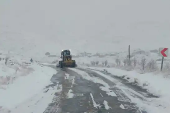 Battalgazi Belediyesi'nden kar ile mücadele çalışması