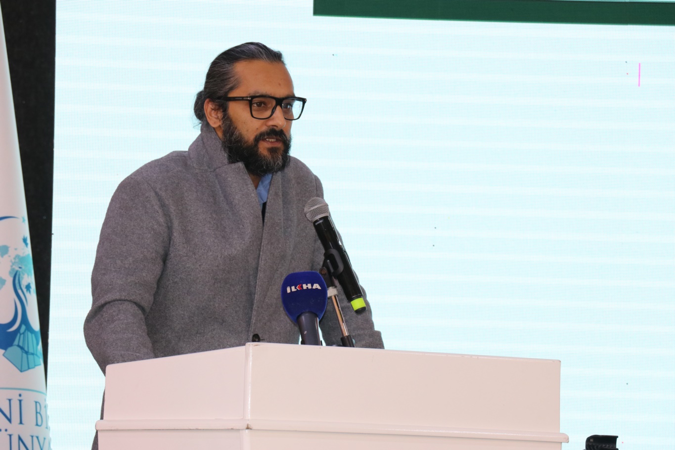 Nasir Qadri - Cammu Keşmir Baro üyesi uluslararası avukat