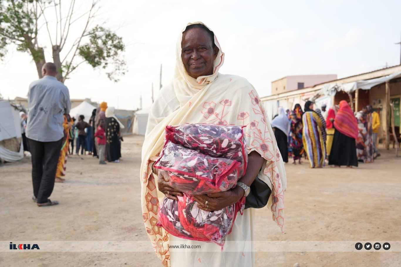 Humanitarian groups deliver lifesaving aid to displaced families in war-torn Sudan