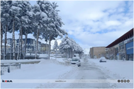 Li Bedlîsê jiyan rawestiyaye û têkiliya bi gundan re qut bûye