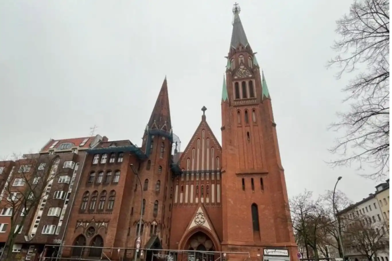 ألمانيا: كنائس خالية من المصلّين تتحول إلى متاجر ومساكن