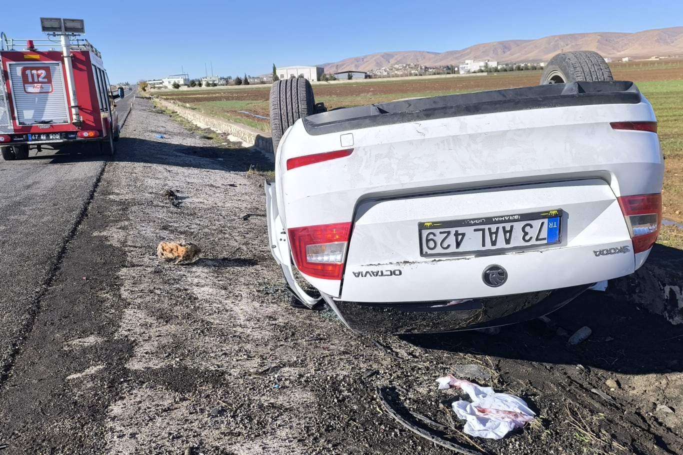Mardin’de otomobil takla attı: 2 yaralı