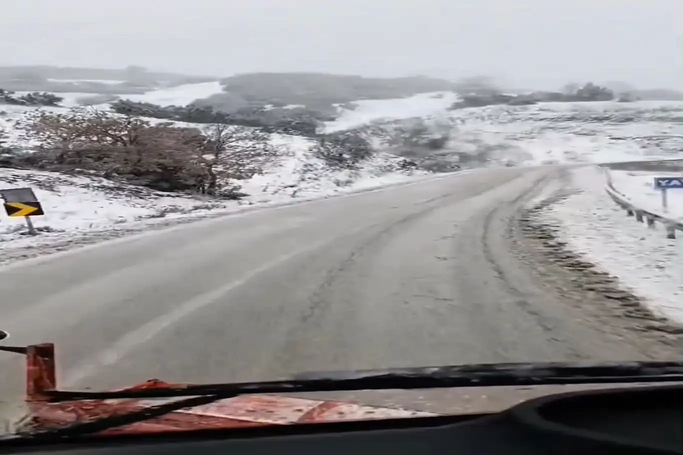 Bursa’nın yüksek kesimlerinde kar yağışı etkili oluyor