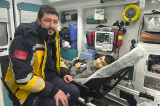 Batman'da 51 gündür öksürük şikâyeti olan çocuk hasta Marmara Üniversitesi’ne sevk edildi