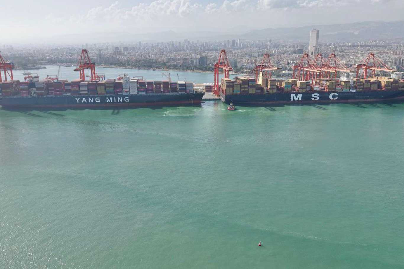 Mega gemilerin yeni rotası Mersin Limanı oldu