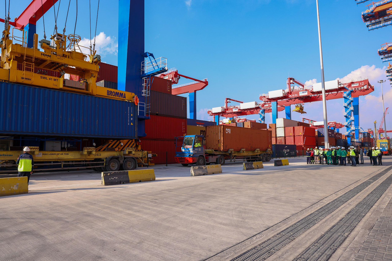 Mega gemilerin yeni rotası Mersin Limanı oldu