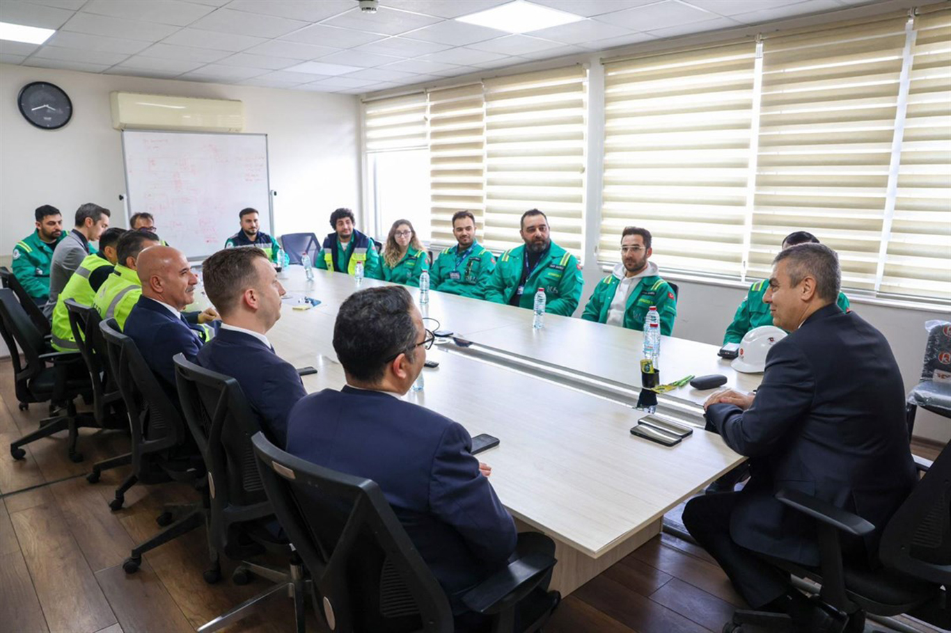 Vali Atilla Toros, Mersin Uluslararası Limanı’nda incelemelerde bulundu