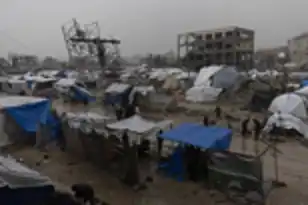 الأونروا تحذّر: الشتاء القاسي يفاقم الكارثة الإنسانية في قطاع غزة