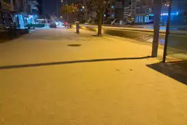 Konya merkezde mevsimin ilk karı yağdı