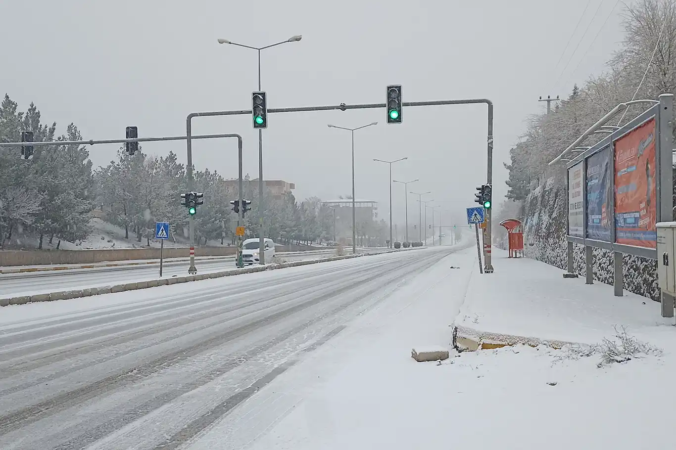 Çınar'da eğitime kar engeli