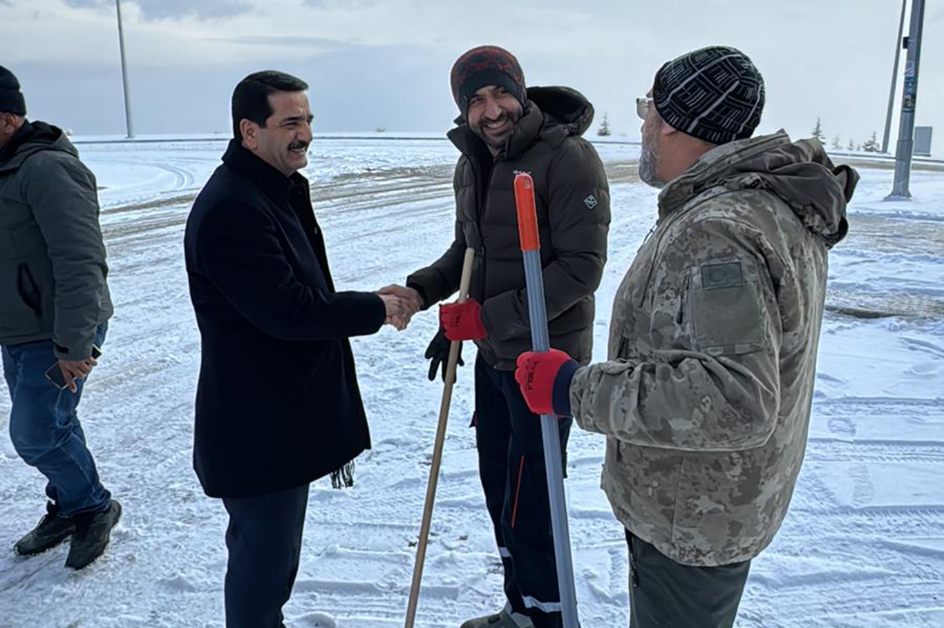 Battalgazi'de karla mücadele sürüyor