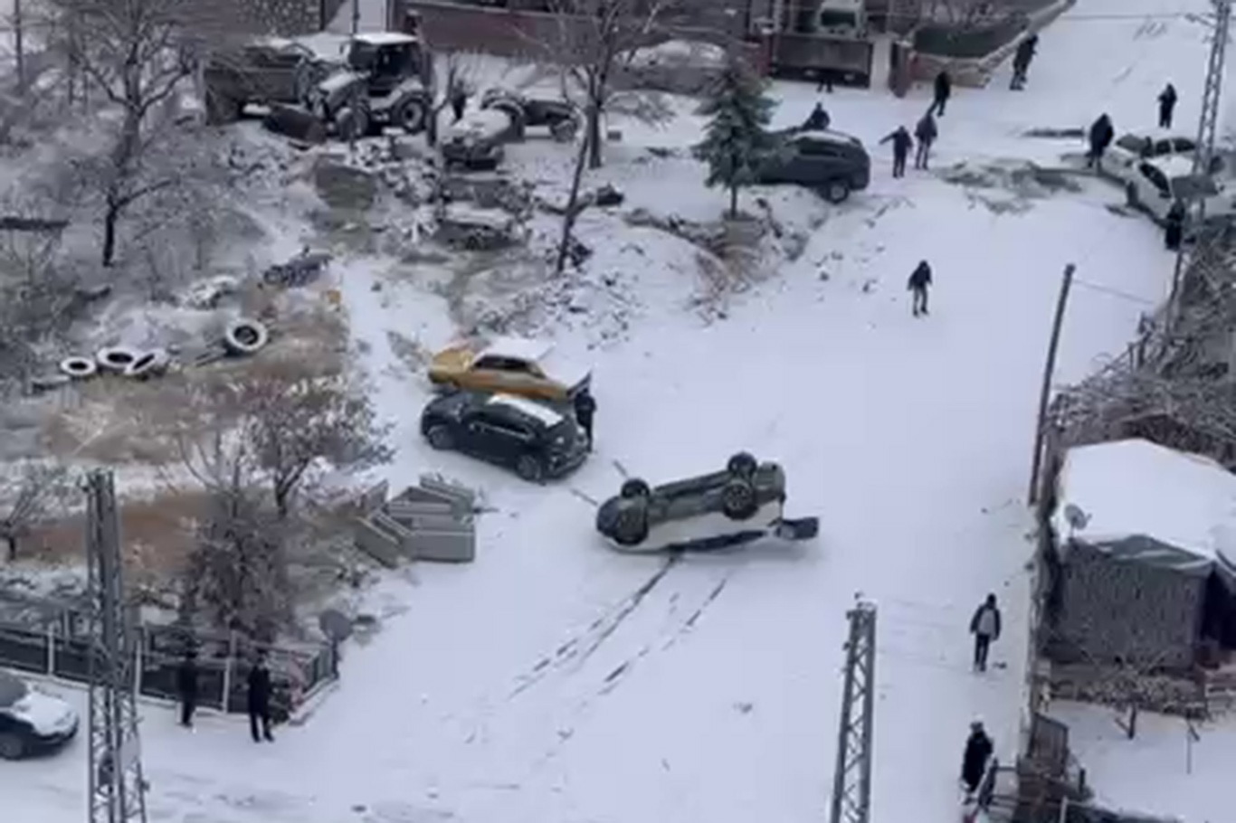 Malatya'da gizli buzlanma kazalara yol açtı