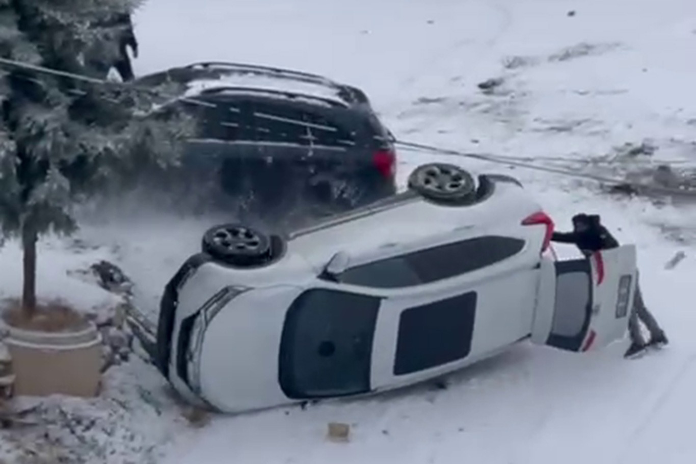 Malatya'da gizli buzlanma kazalara yol açtı