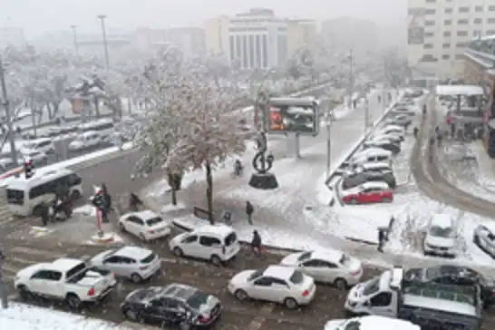 Batman'da kış lastiği olmayan araçlar trafiğe çıkamayacak