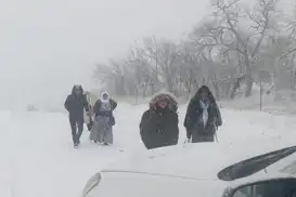 Siirt’te hasta vatandaş, ambulans ve mahsur kalan araçlar kurtarıldı