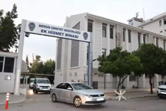 Mersin'de silahlı olaylara yönelik operasyon: 2 ilçede 4 şüpheli yakalandı