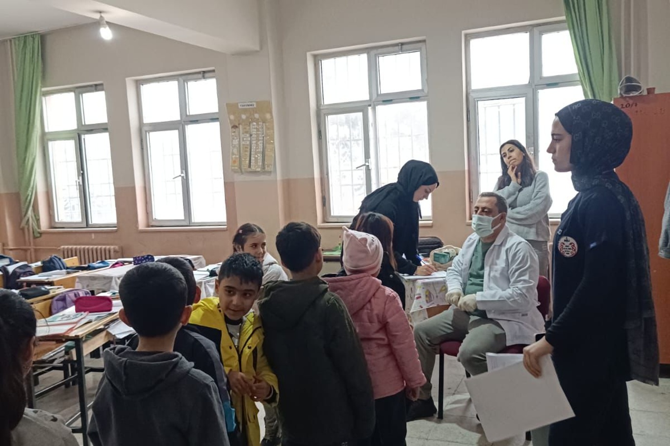 Miniklere ağız ve diş sağlığı eğitimi