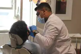 Diş etlerindeki yanma ve ağrı farklı sorunların habercisi olabilir!