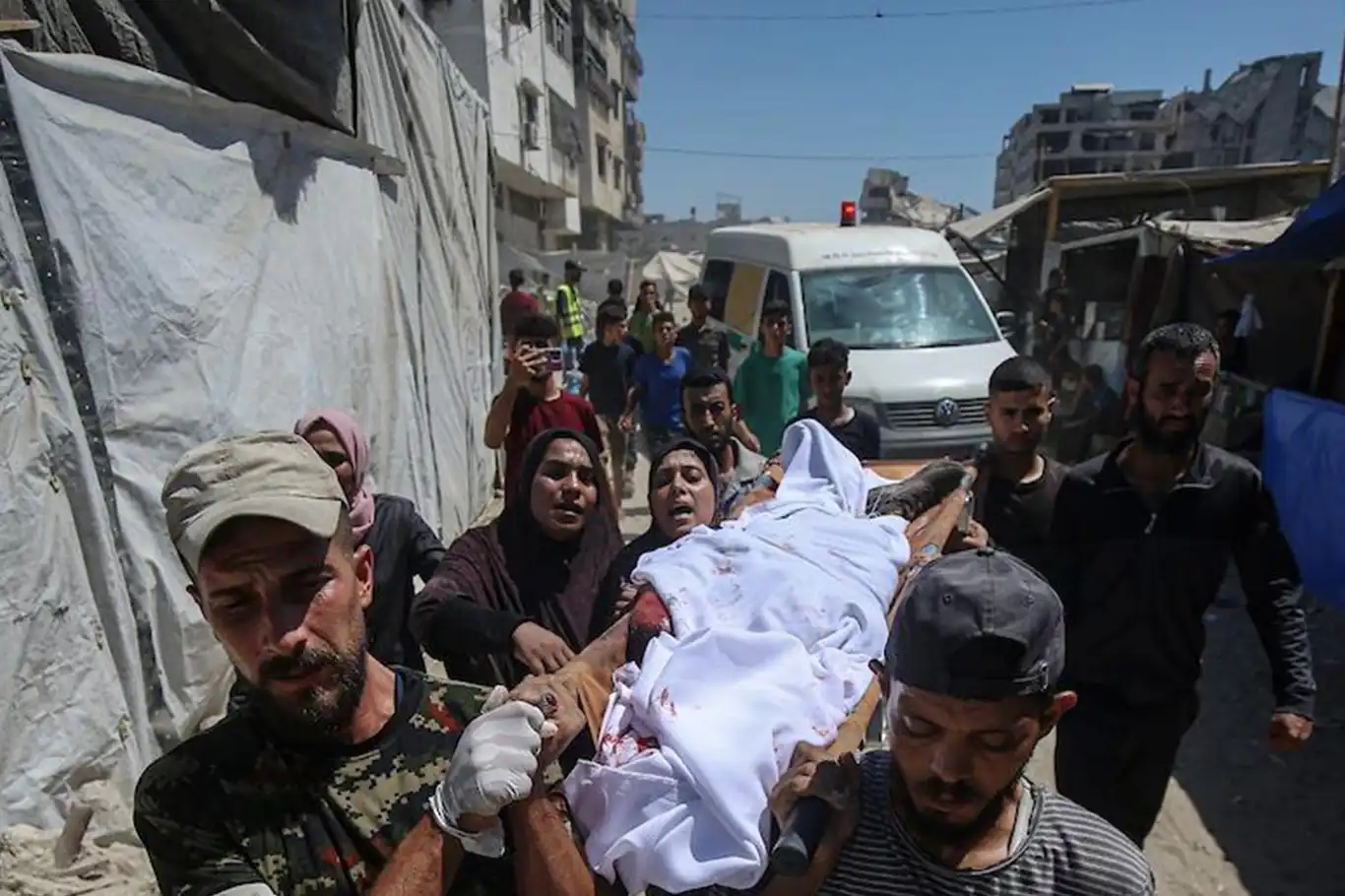 Gazze'de ateşkesten bu yana 360 kişi şehit edildi