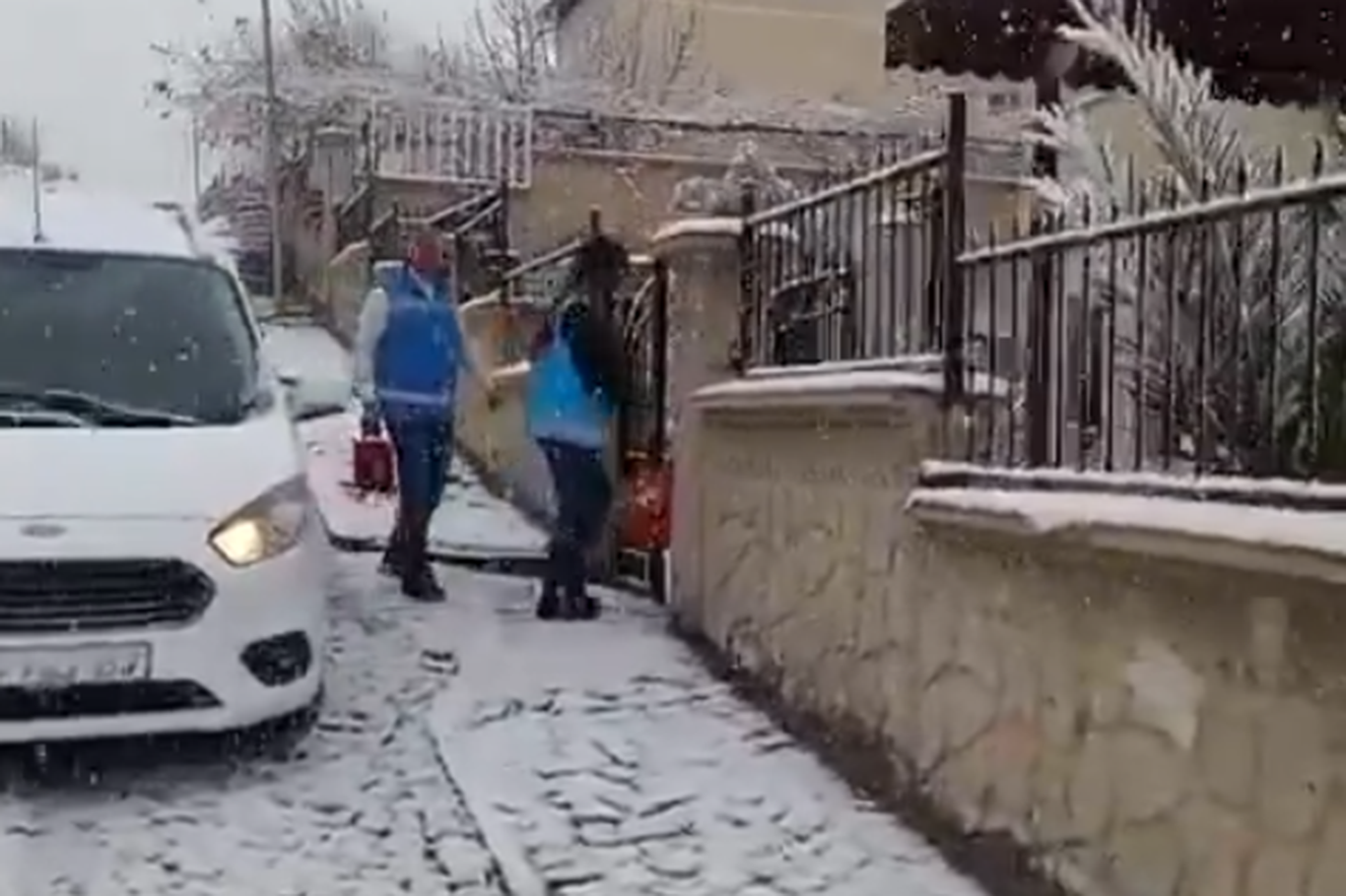 Batman'da evde sağlık hizmetleri kış koşullarına rağmen sürüyor