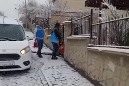 Batman'da evde sağlık hizmetleri kış koşullarına rağmen sürüyor