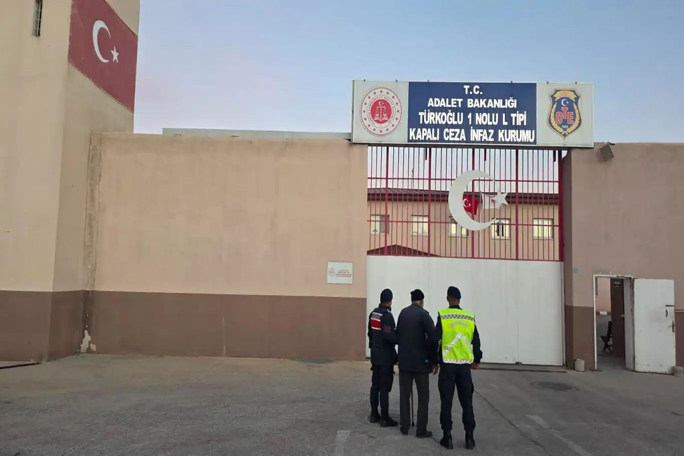 Adana Ceyhan’da aranan firari yakalandı