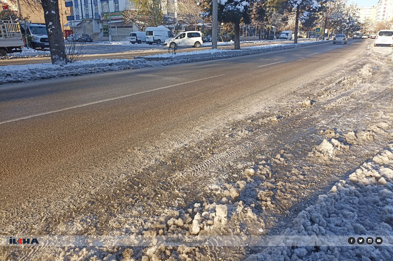 Li Dîyarbekirê rêyên bajêr bûne wek meydanên qeşayê