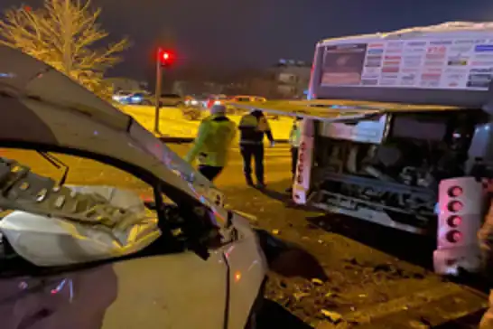 Bingöl’de kaygan yol kazaya neden oldu: 1 yaralı