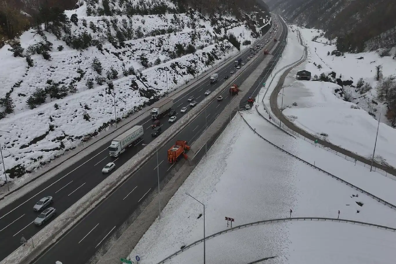 Ankara-İstanbul hattında karla mücadele çalışmaları denetlendi