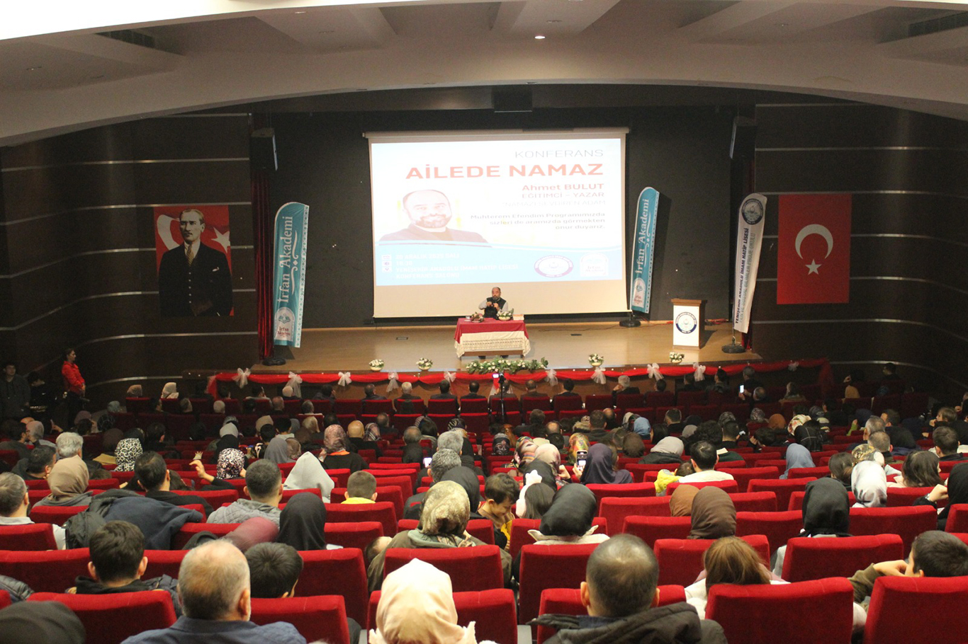 Mersin'de “Ailede Namaz” konulu konferans 