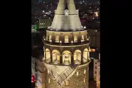 Galata Kulesi’ne Filistin kefiyesi asıldı