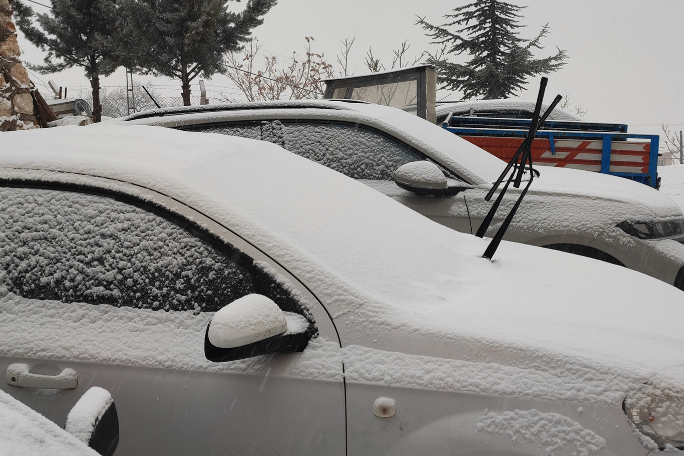 Malatya 2 günün ardından tekrar beyaza büründü