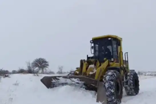 Malatya'da 149 mahallede yol açma çalışmaları devam ediyor