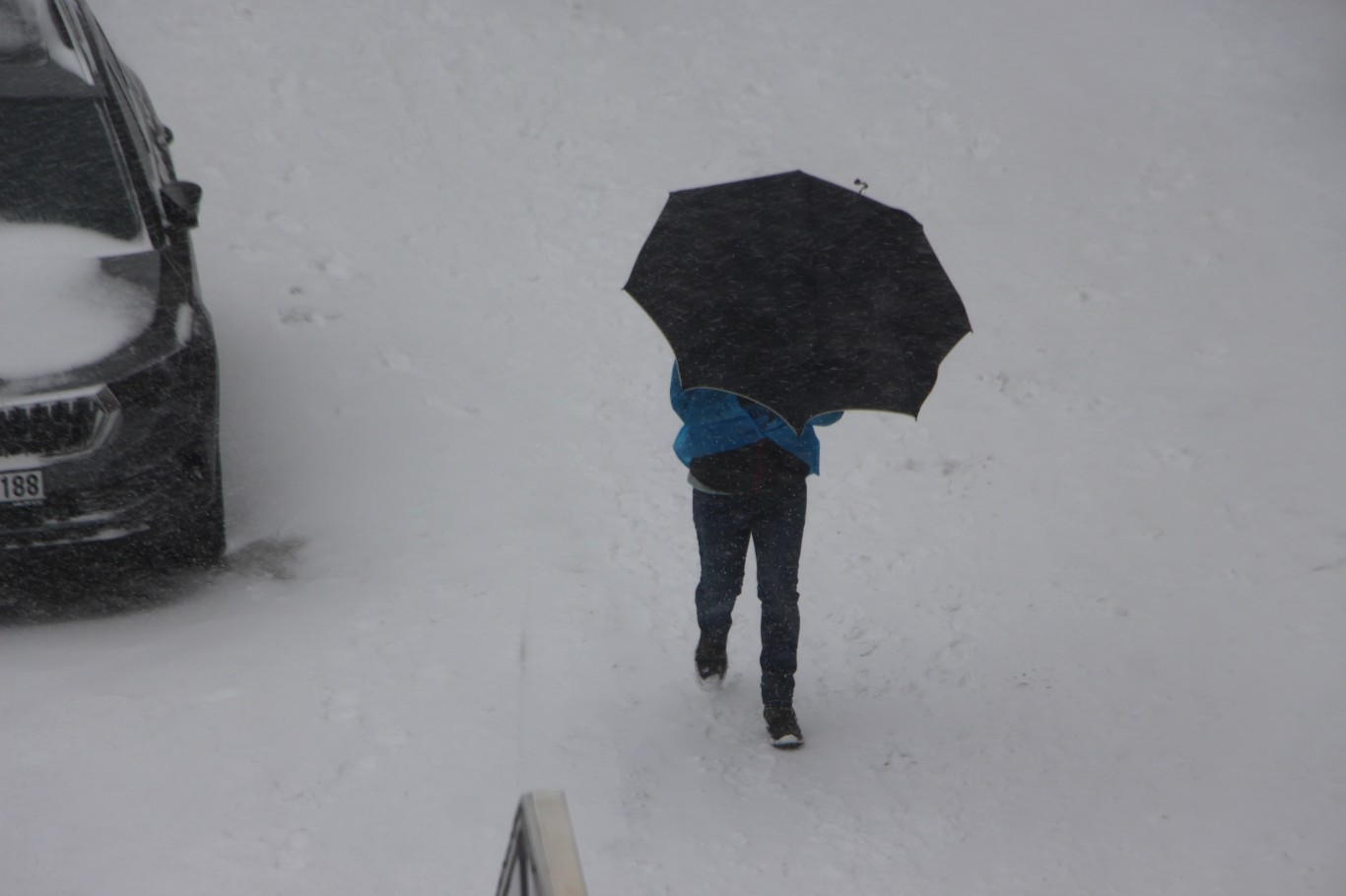 Mardin’de 140 yerleşim yerinin yolu ulaşıma kapandı