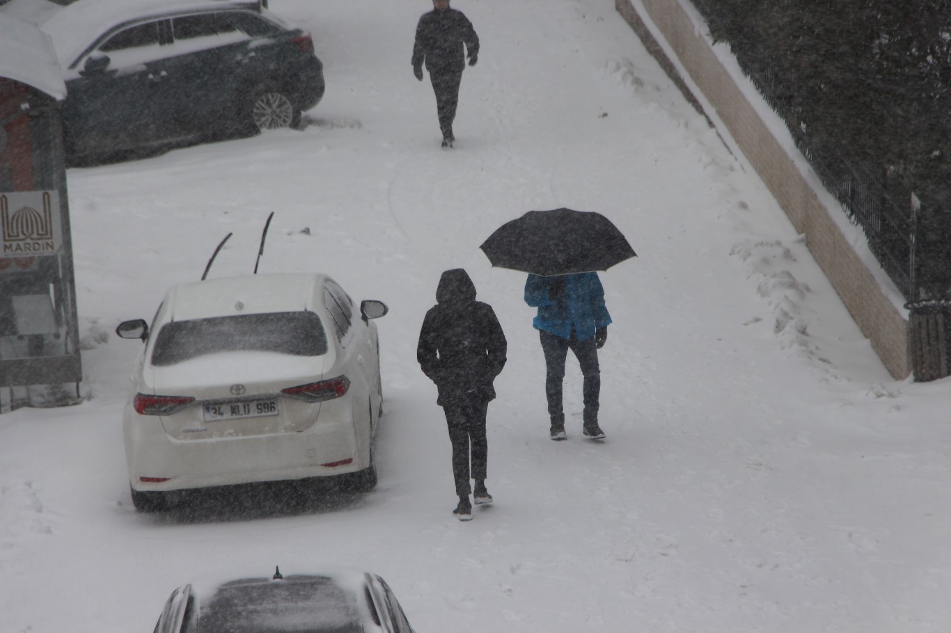 Mardin’de 140 yerleşim yerinin yolu ulaşıma kapandı
