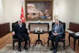 رئيس حزب الهدى يابيجي أوغلو يزور رئيس الشؤون الدينية أرباغوش