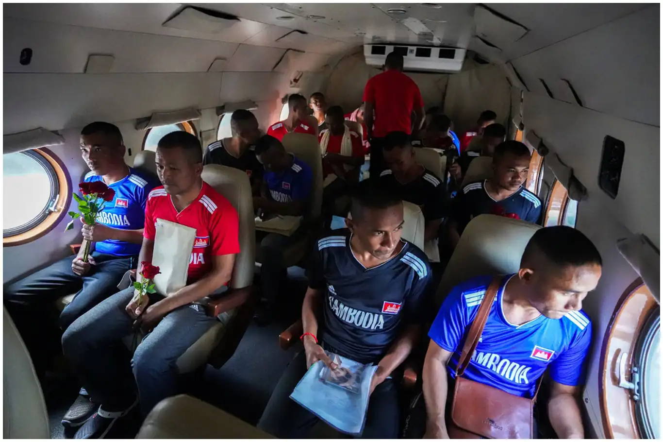 Tayland, gözaltına aldığı 18 Kamboçyalı askeri ülkelerine iade etti