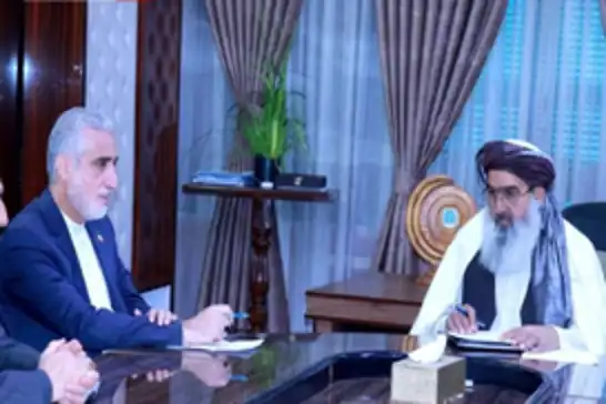 Afghan and Iranian health officials hold talks to strengthen medical cooperation