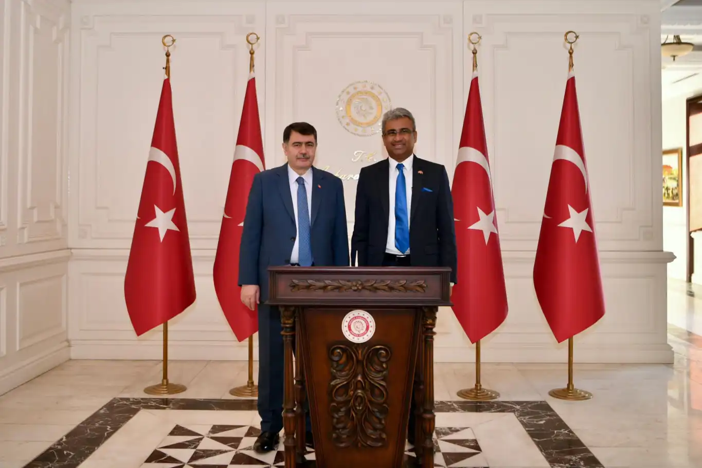 Sri Lanka’nın yeni Ankara Büyükelçisi’nden Ankara Valisi Şahin’e nezaket ziyareti