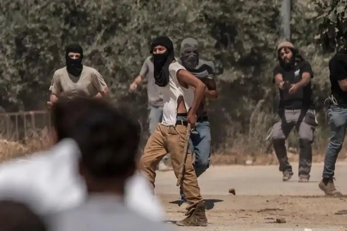 إصابة 7 فلسطينيين جراء هجوم عصابات يهودية