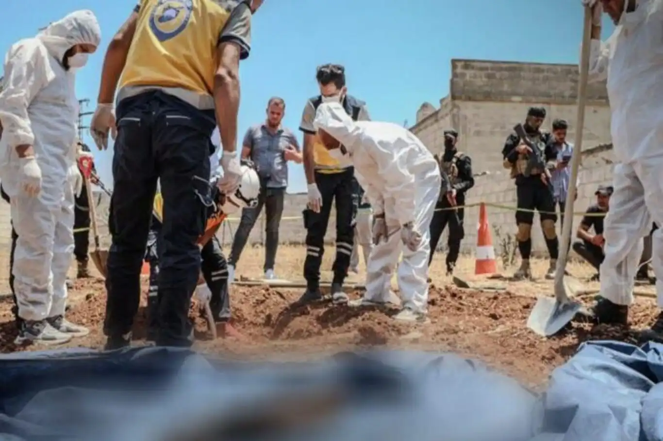 Syria: Mass grave discovered near al-Safira in Aleppo countryside