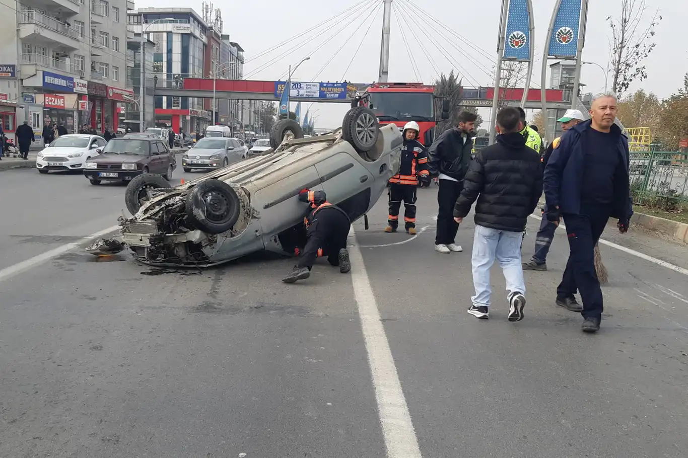 Malatya'da 2 araç çarpıştı: 3 yaralı