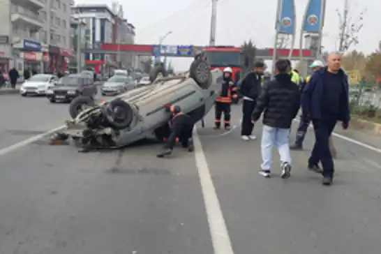 Malatya'da 2 araç çarpıştı: 3 yaralı