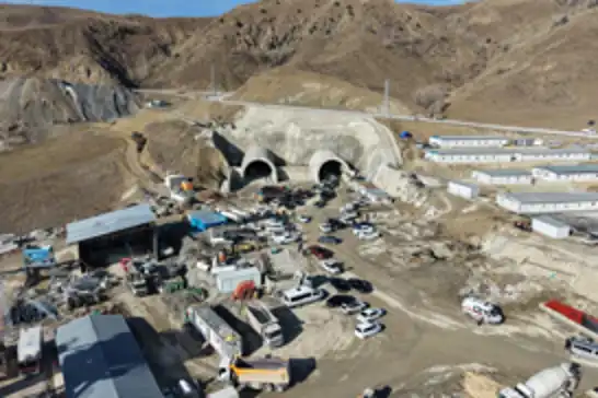 Bakan Uraloğlu Kırık ve Dallıkavak tünellerinde incelemelerde bulundu