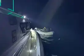 İzmir’de Yunanistan tarafından itilen 15 düzensiz göçmen kurtarıldı