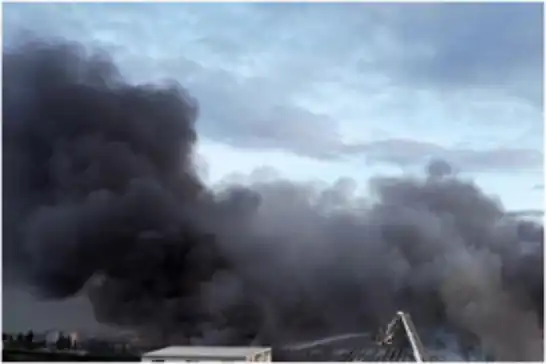 Tuzla'da kauçuk fabrikasında yangın