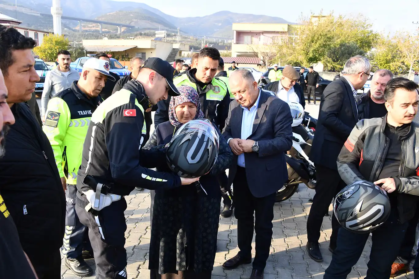 Gaziantep'te motosiklet sürücülerine sürüş eğitimi verildi